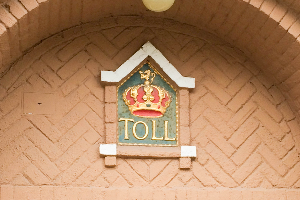 Toll